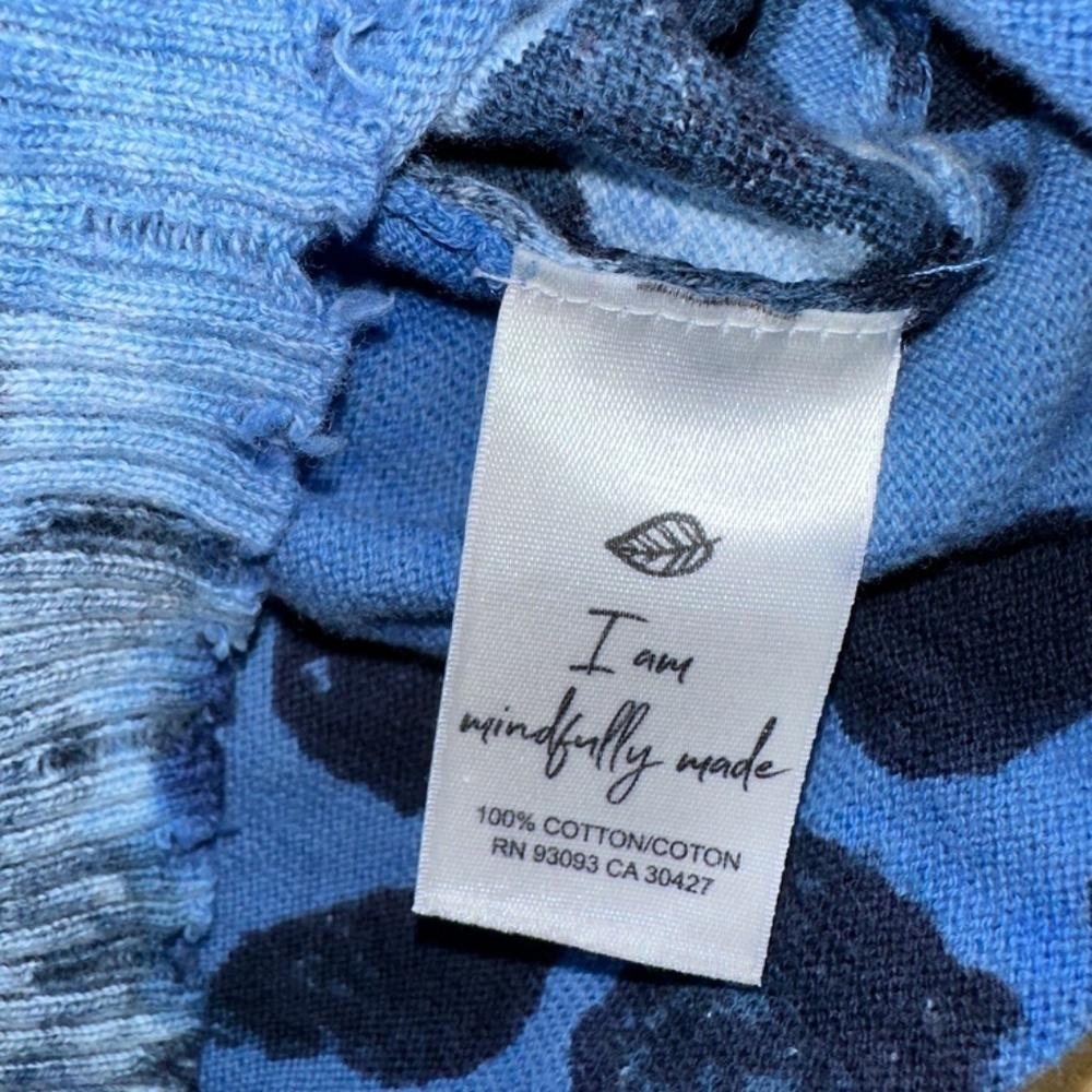 Nic + Zoe Blue floral sweater, Med. CB2063 - Picture 3 of 4